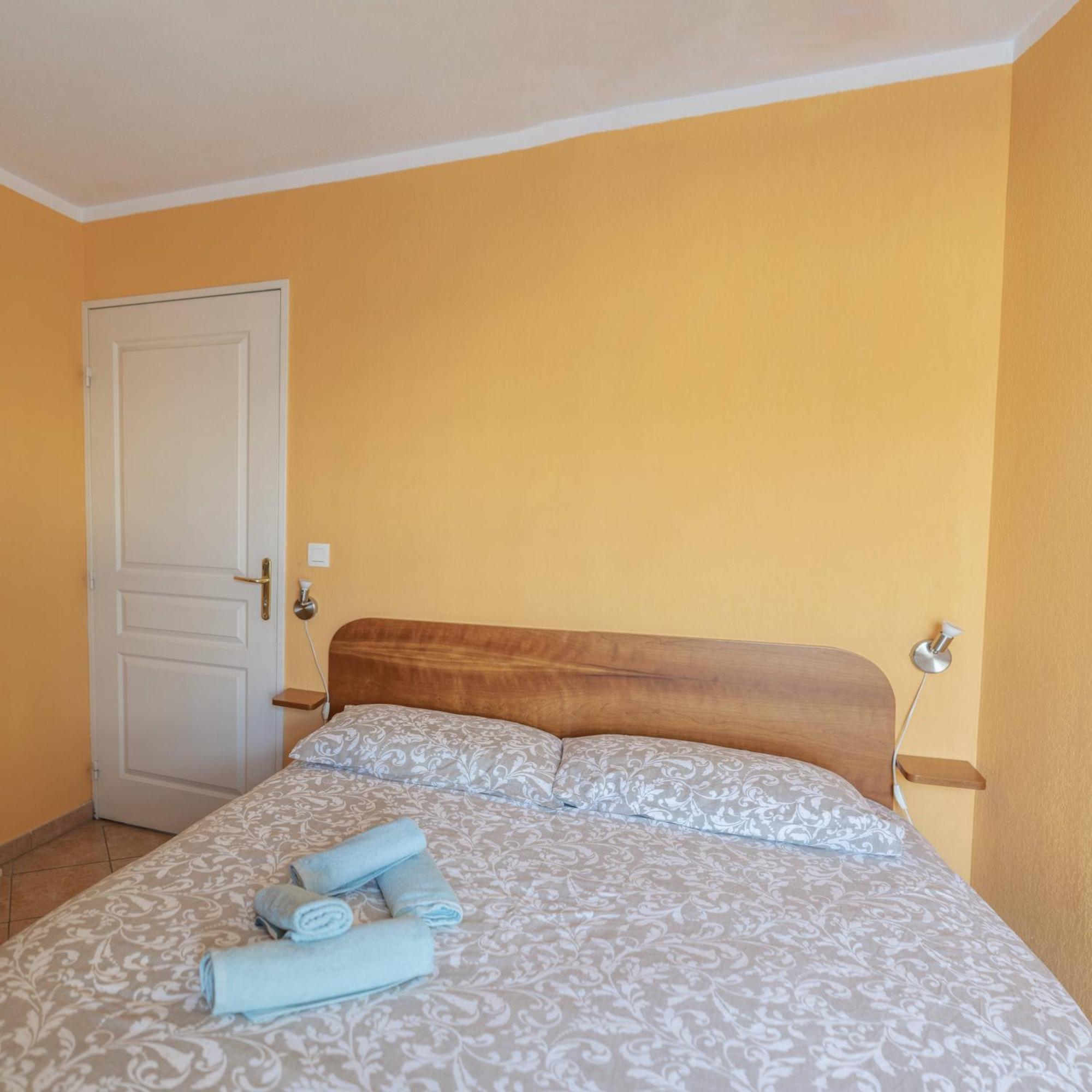 La Petit Maisonette De Manu Канни Екстер'єр фото